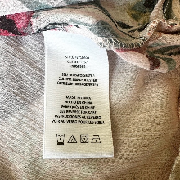 Kut From The Kloth Pink sheer floral blouse Size Large - Picture 5 of 7